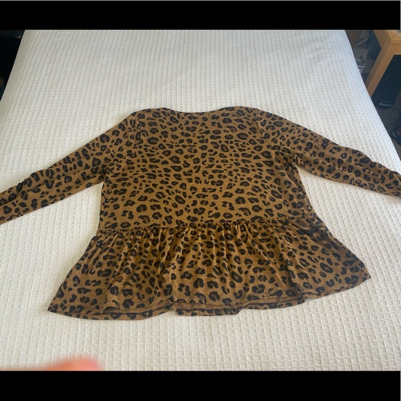 Long Sleeve Animal Print Top - Picture 12 of 16